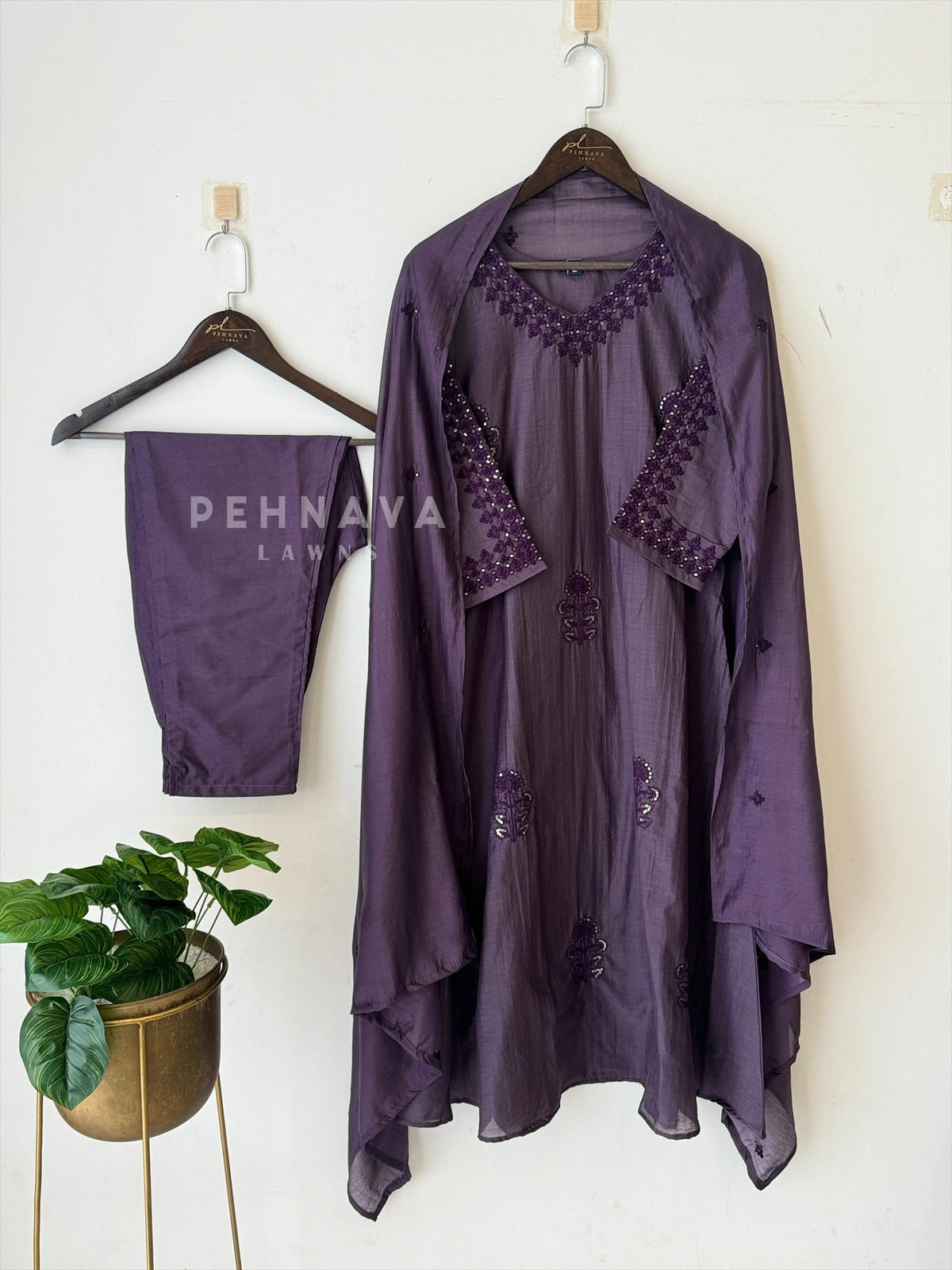 Chanderi Embroidered Suit Set 3220 - Pehnava Lawns