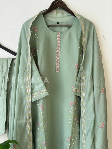 Classic Embroidery Suit Set
