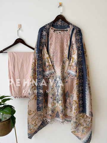Signature stitched Suit-405