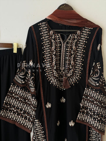 Trendy Black & White Farshi Salwar - Pehnava Lawns