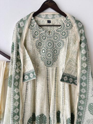 Pure cotton embroidered Anarakali suit - Pehnava Lawns