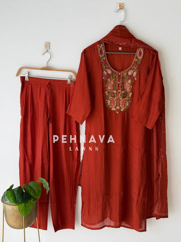 Thread Embroidered Three Piece Set-006
