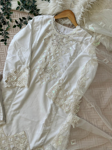 Cutwork Embroidered Pak-Suit-1