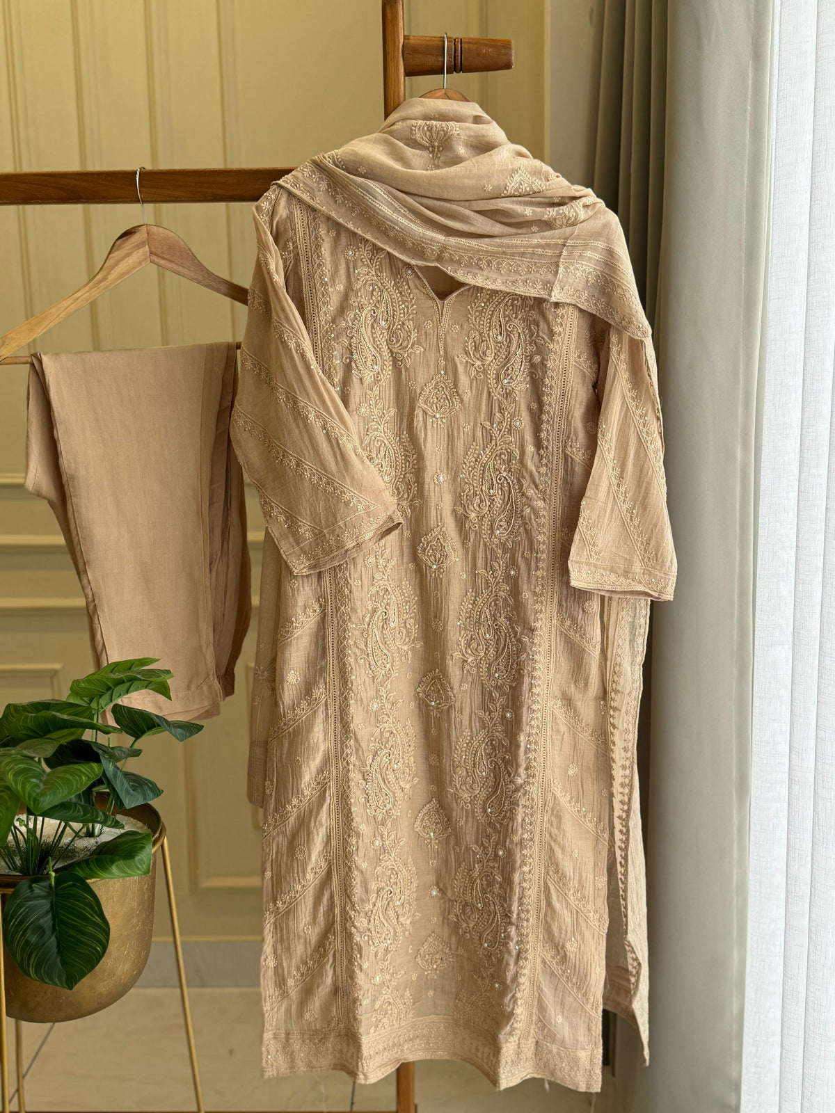 Chikankari Handworked Straight Cut Suit