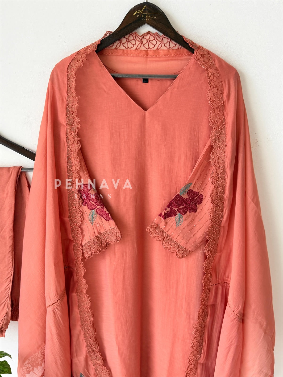 Lace‑Trimmed Embroidery Lawn Suit-16327