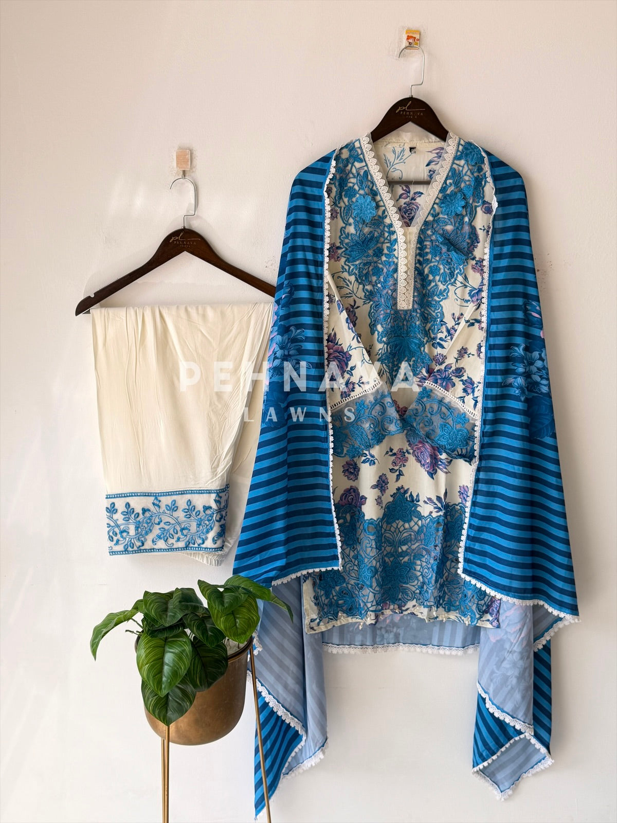 Cutwork Farshi Salwar