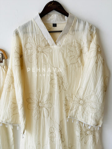 Soft Floral Embroidery Ensemble-4148 - Pehnava Lawns