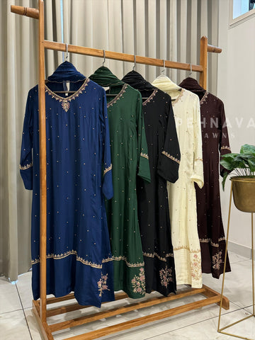 Premium Hand Work Attire - Pehnava Lawns