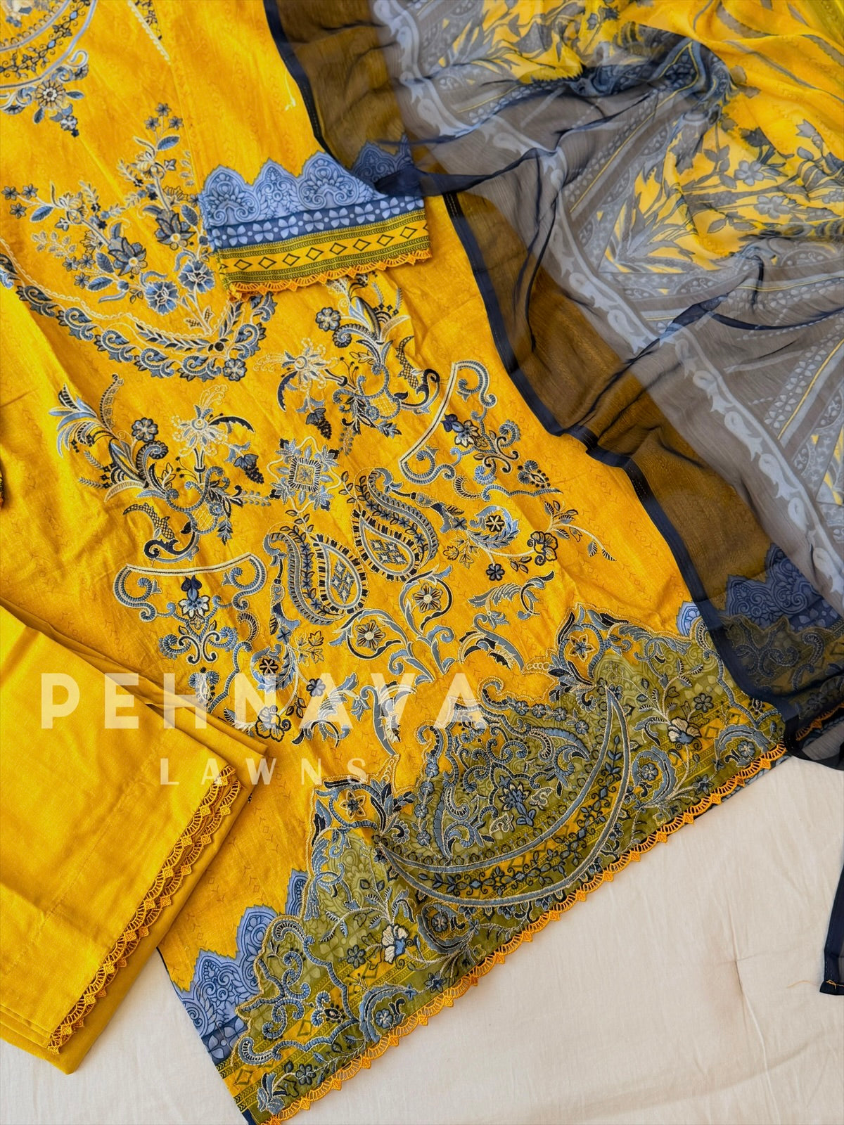Signature Embroidered Lawn Unstitched Suit