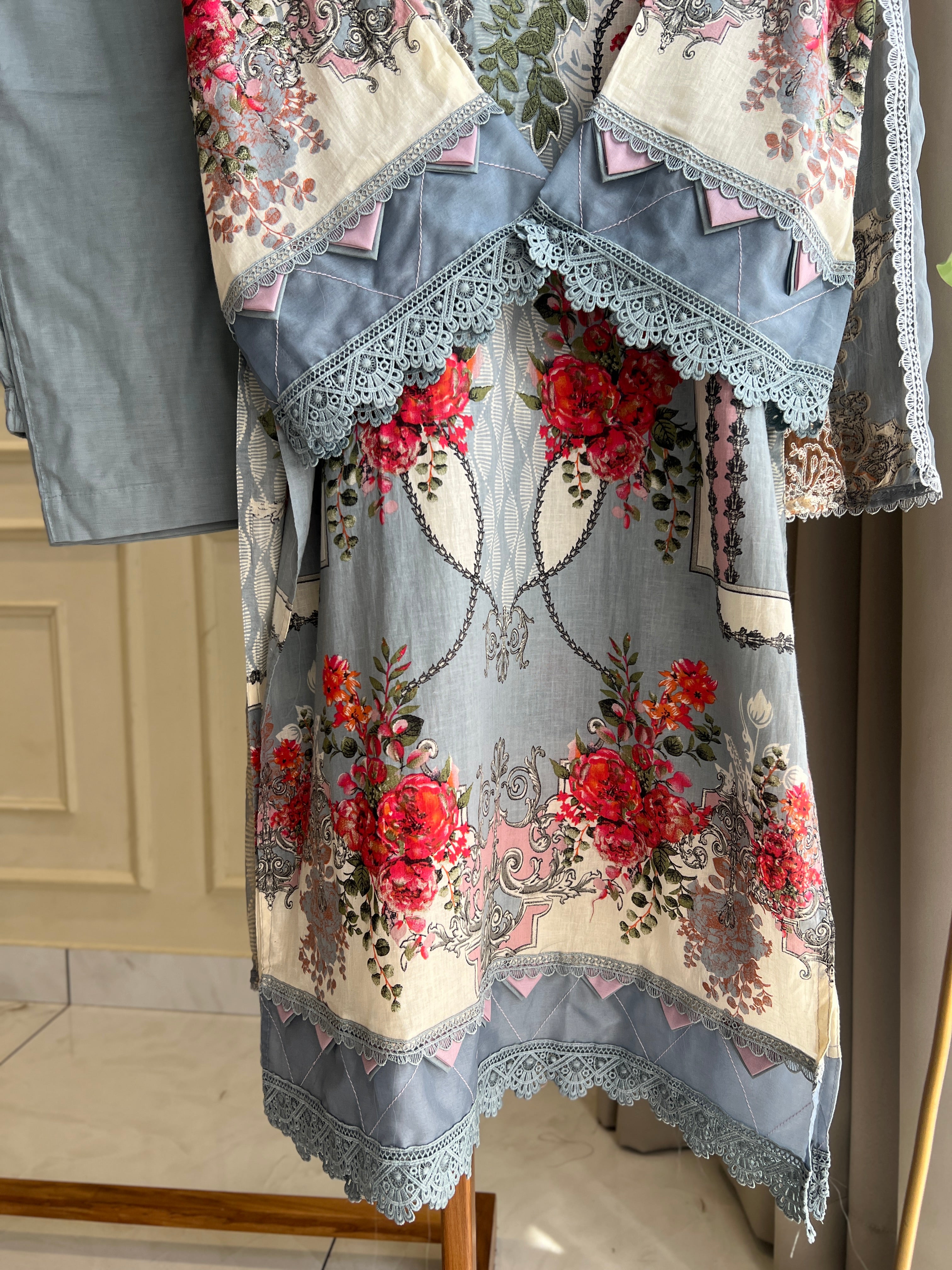 Lace Detailed Lawn Suit