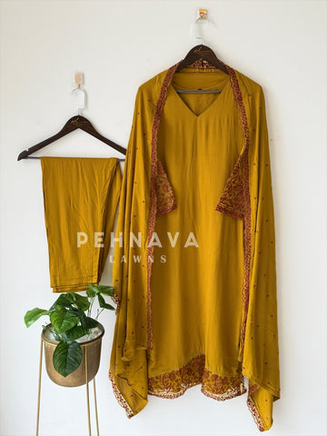 Lace‑Trimmed Embroidered Ensemble-16344
