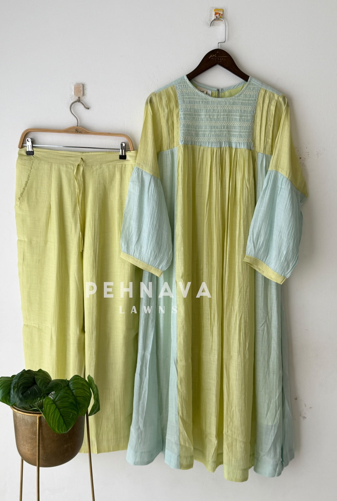 Colour-Blocked Flared Co-ord Set 2197