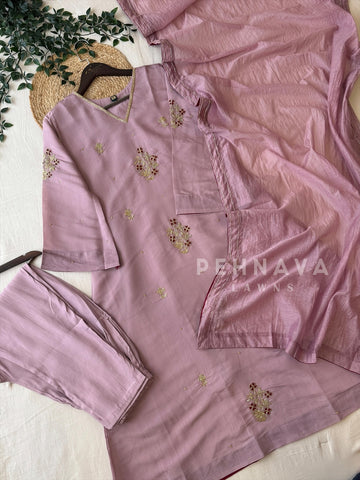 Floral hand Worked Suit 3191 NC5