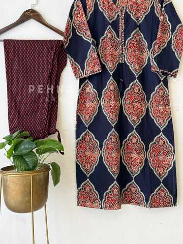 Navy Blue printed Suit Set-18115 - Pehnava Lawns