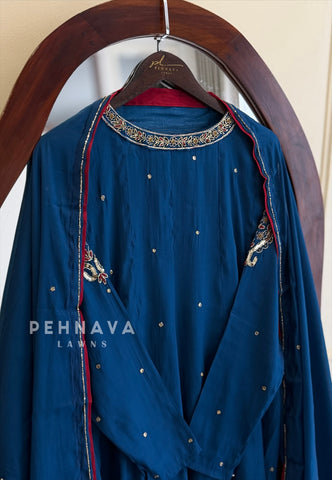 Handworked Neck Suit Set H-311