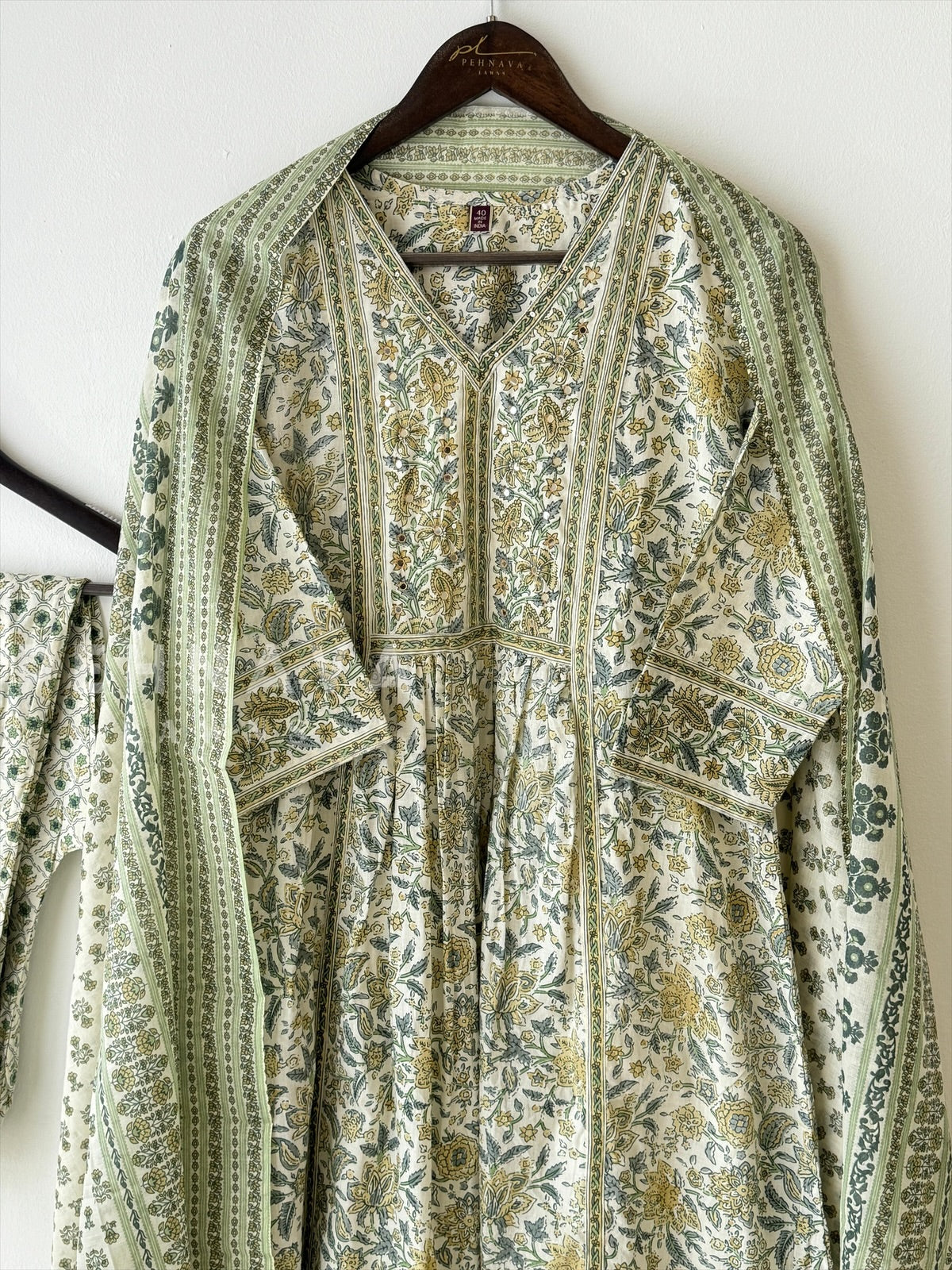 Printed Cotton Suit with Dupatta-18546 - Pehnava Lawns
