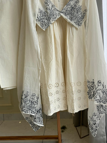 Cotton suit with knot-work detailings-4049