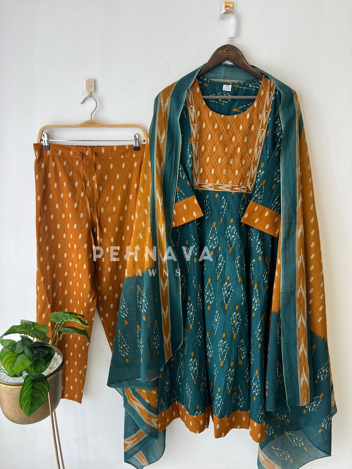 Signature Print Suit-6100 - Pehnava Lawns