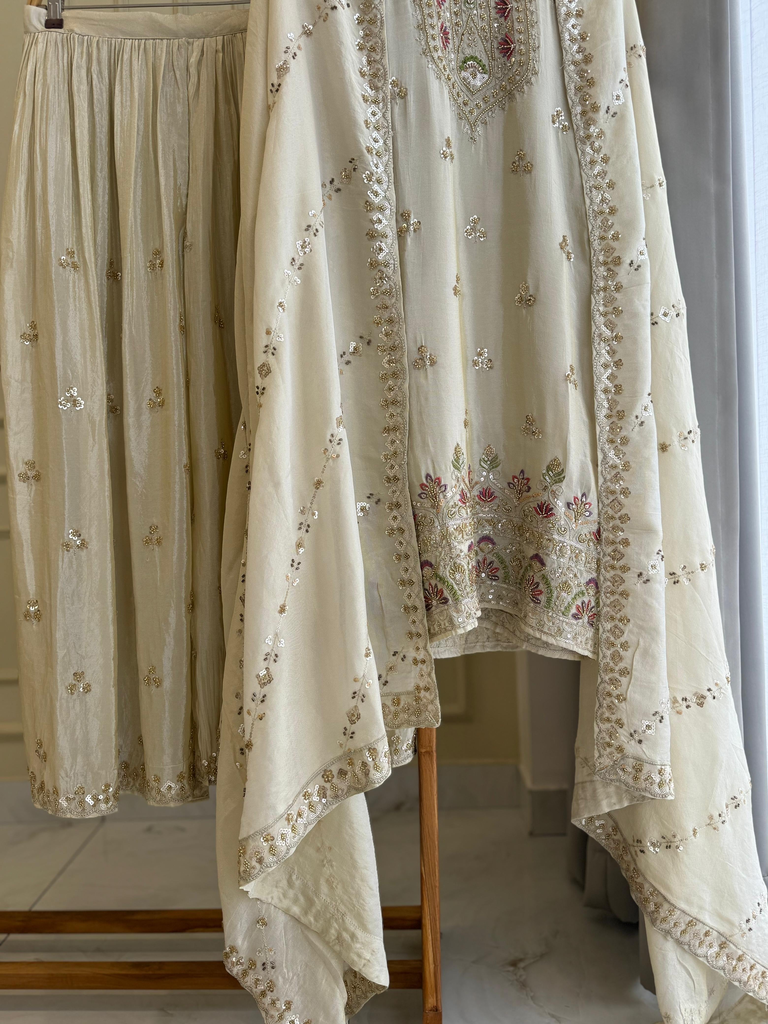 Pure Tissue Heavy Handworked Suit-235