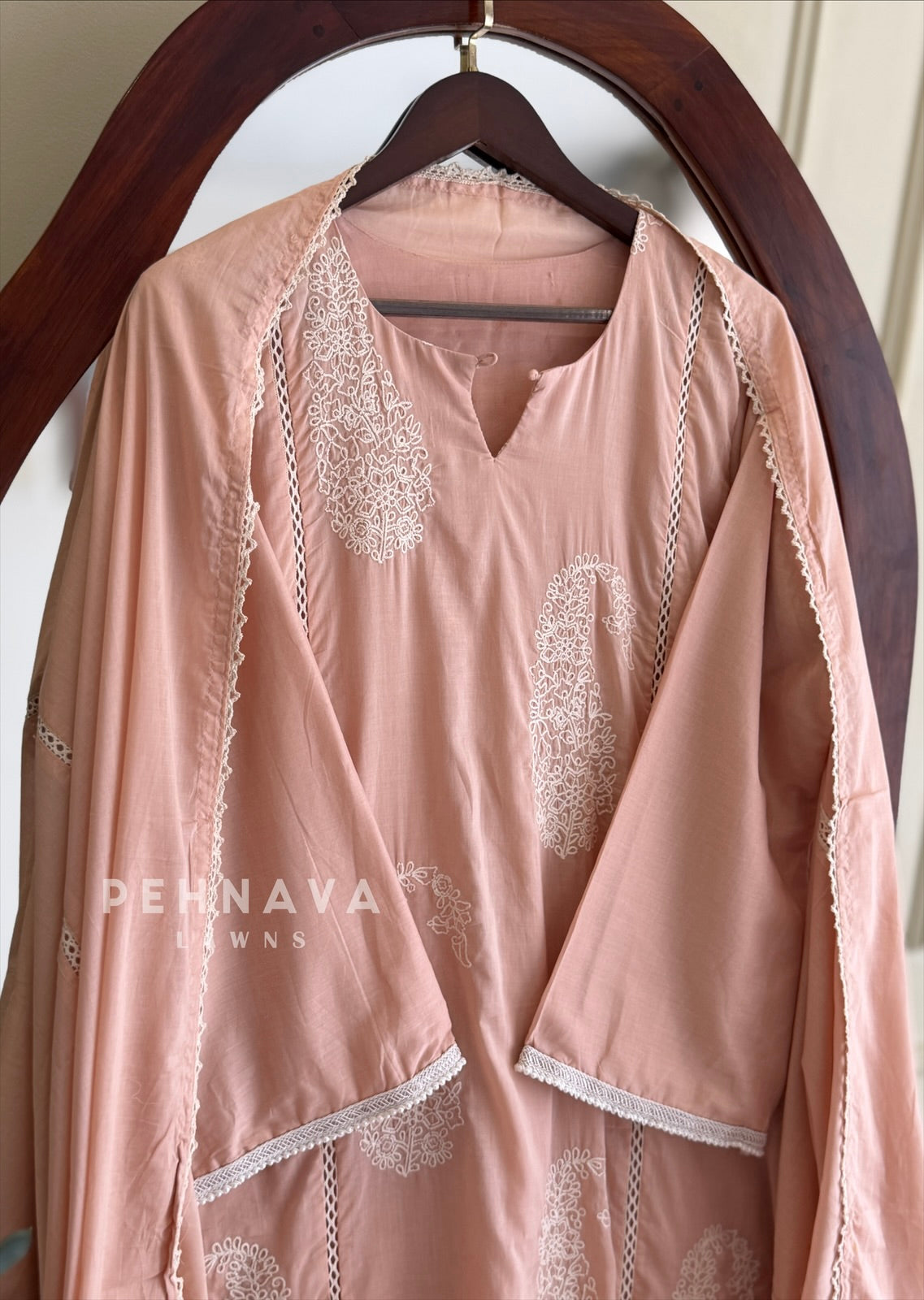 Mulcotton Embroidered Suit B106