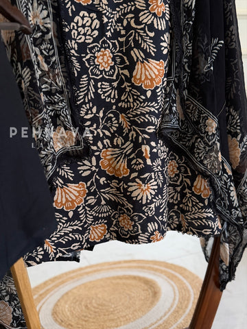 Floral Printed Unstitched Suit