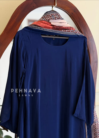 Contrast Printed Dupatta Suit Set