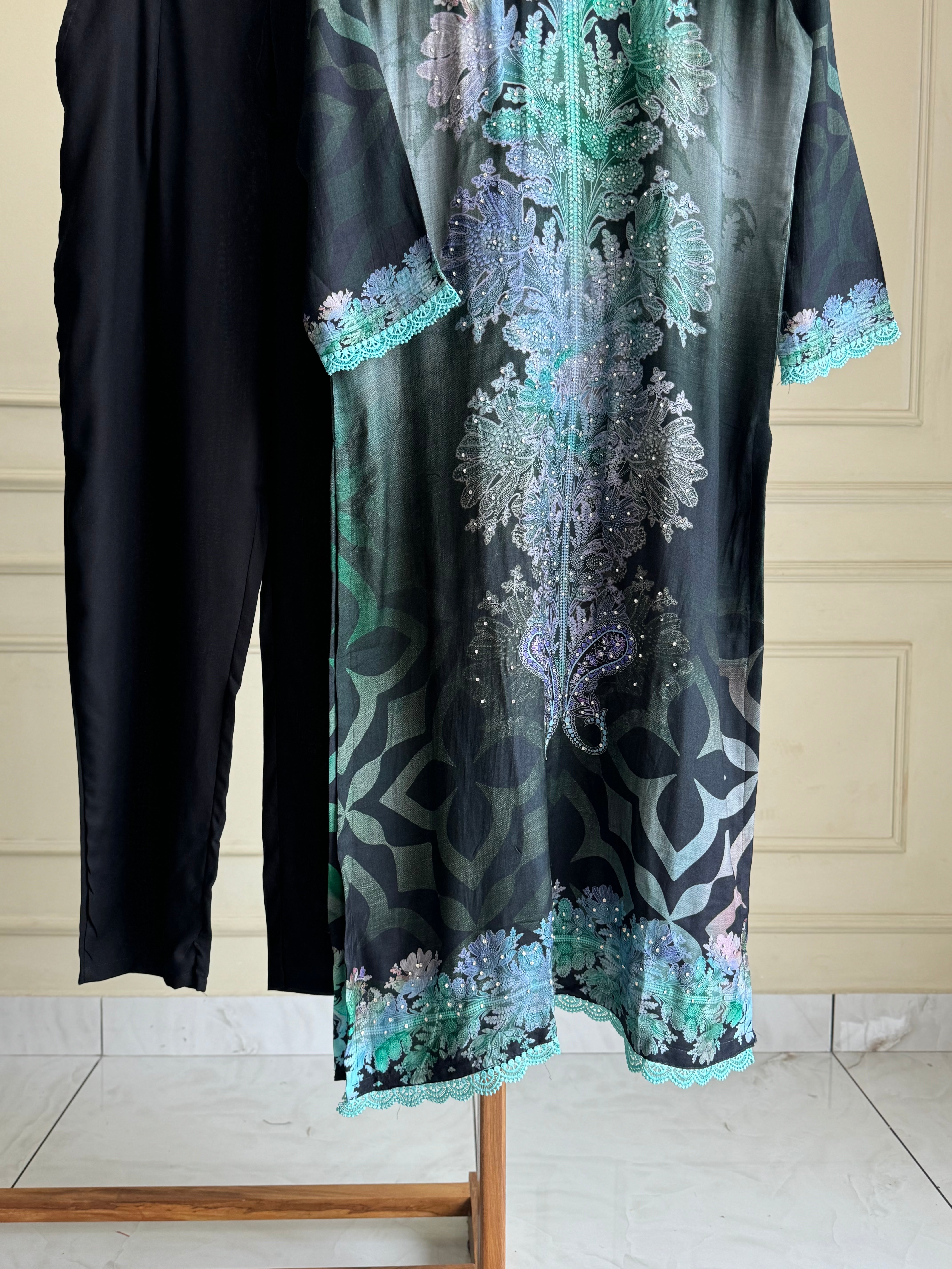 Muslin Hand detailed suit -M75