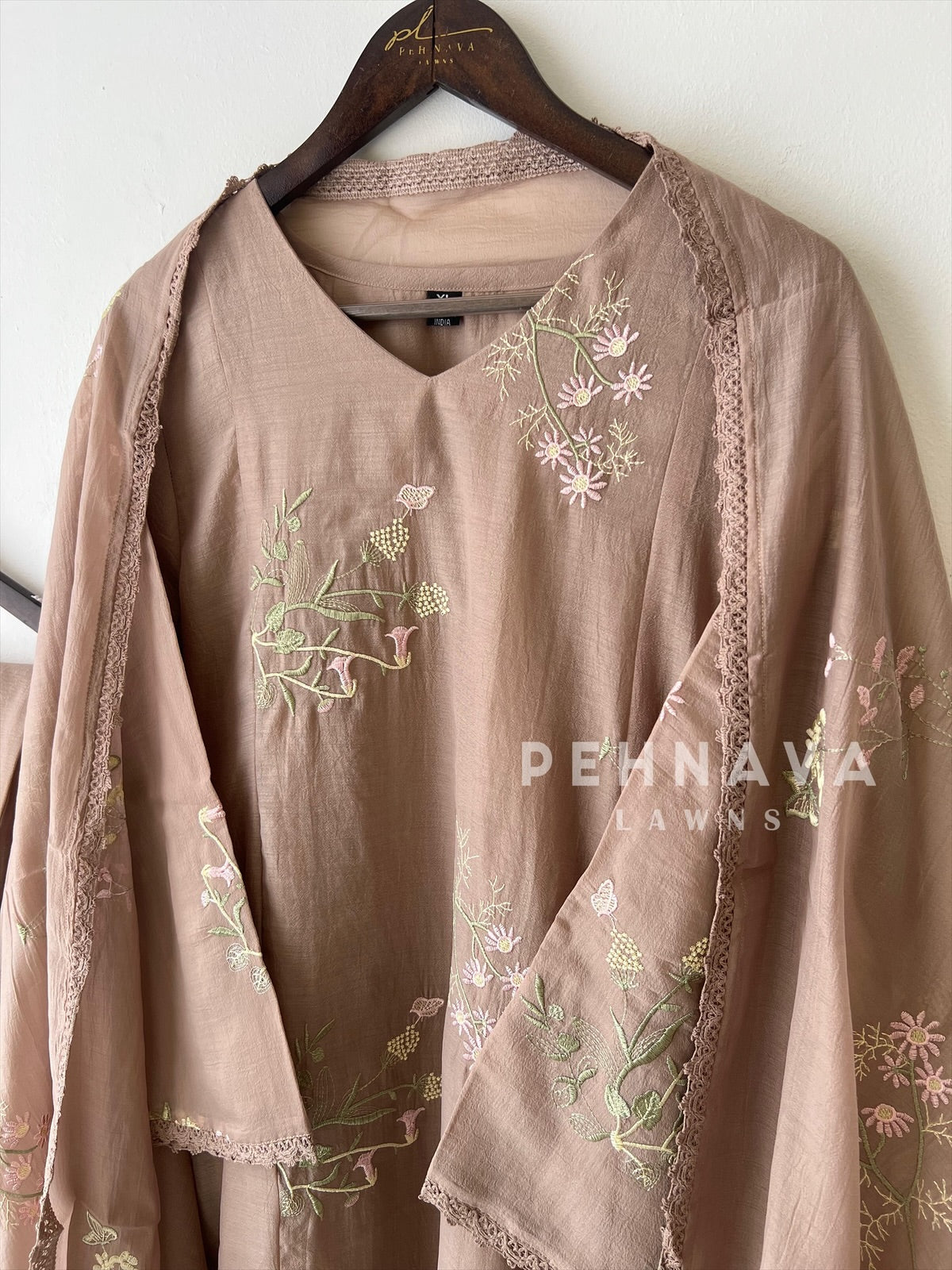 Embroidered Floral Kurta with Lace‑Trim Suit-4138 - Pehnava Lawns