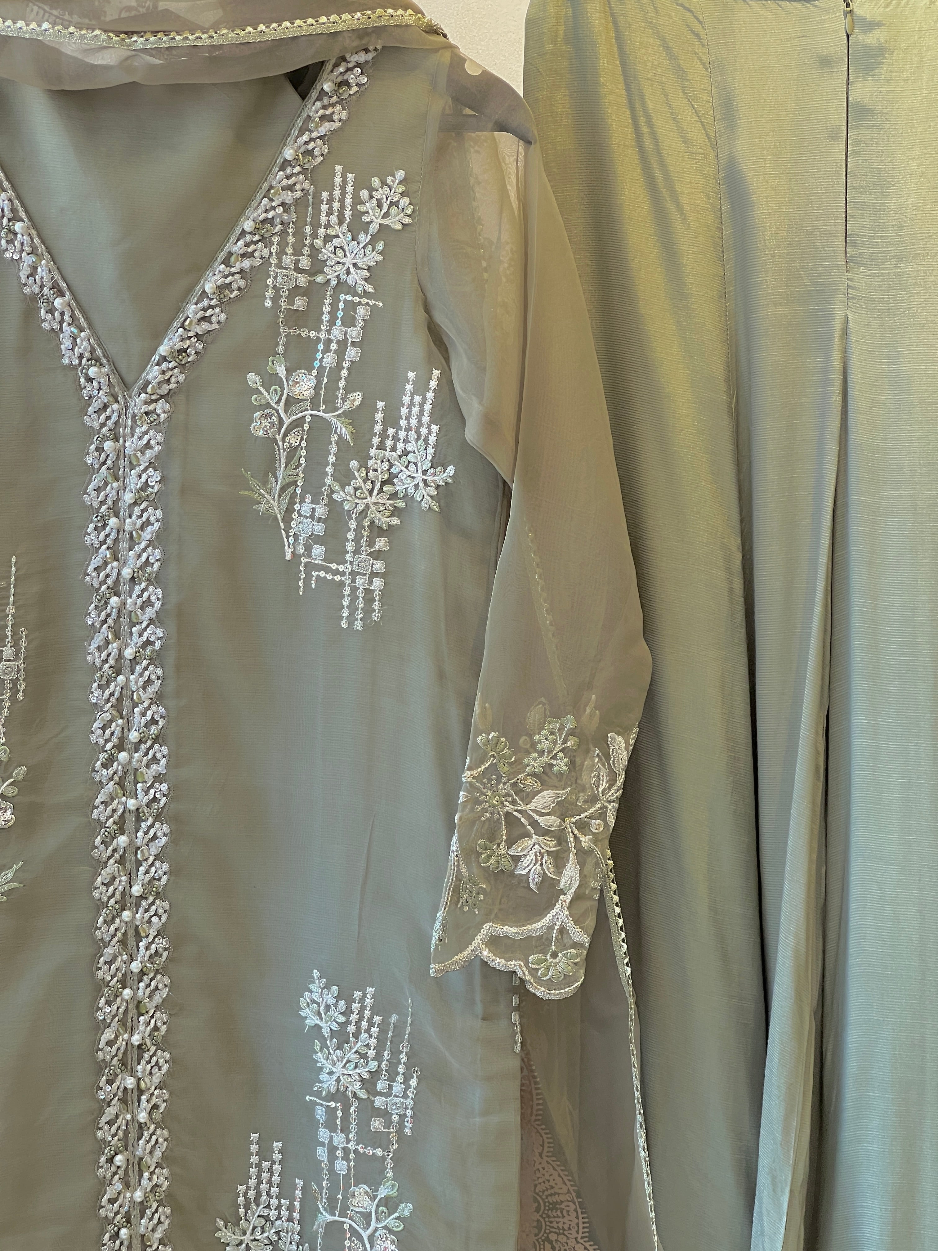 Azzal luxurious organza suit -AINA - Pehnava Lawns