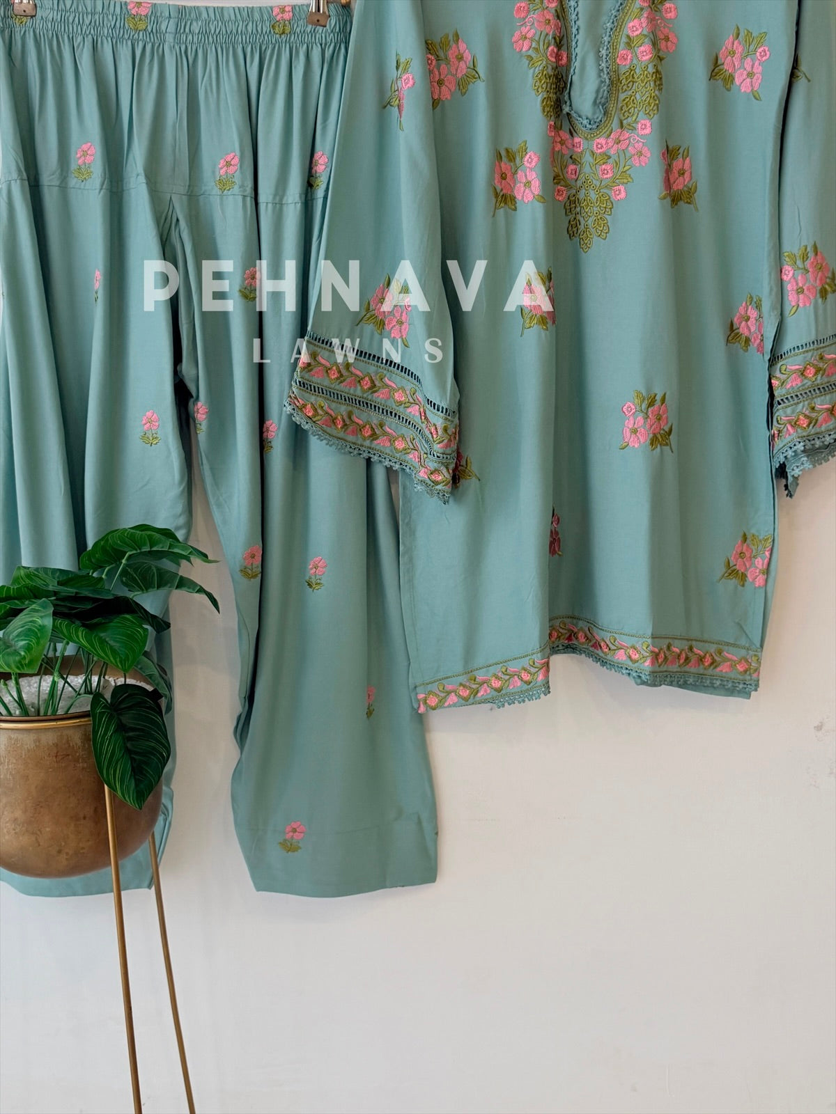 Floral Embroidered Farshi Salwar