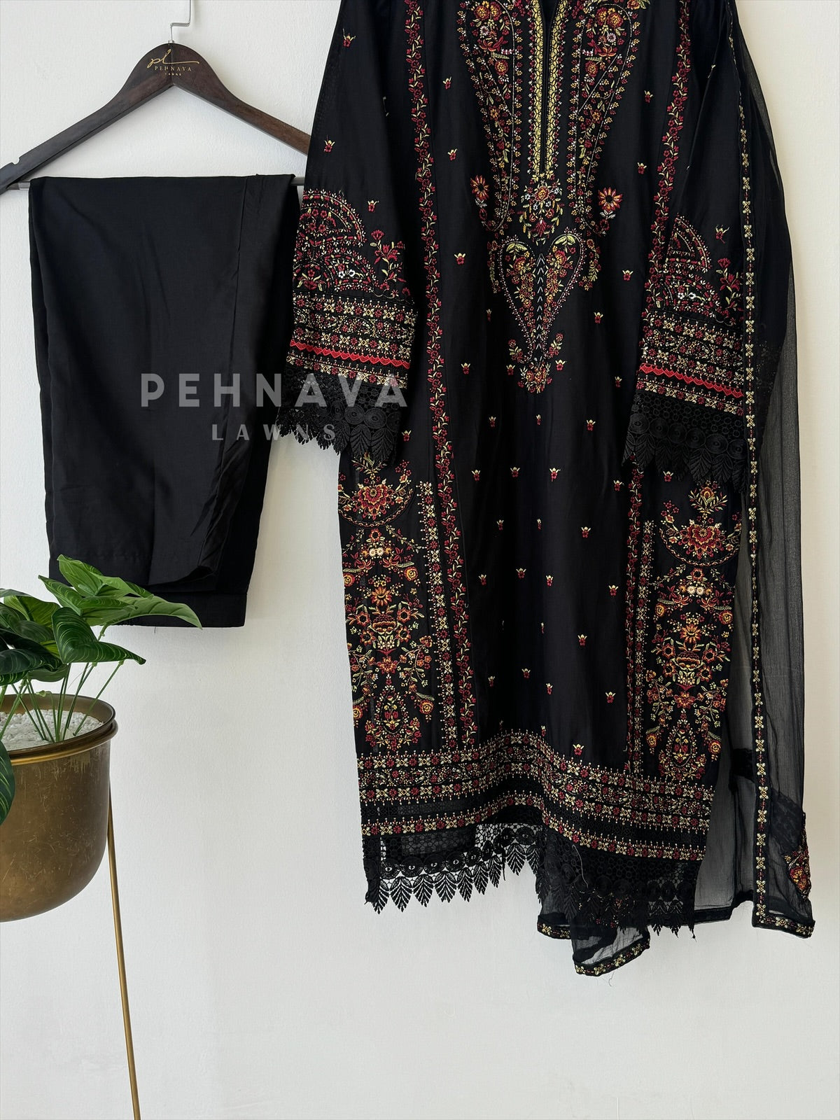 Hit Black Embroidered  Suit-5928