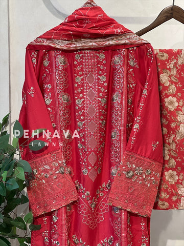 Luxurious trendy pure lawn