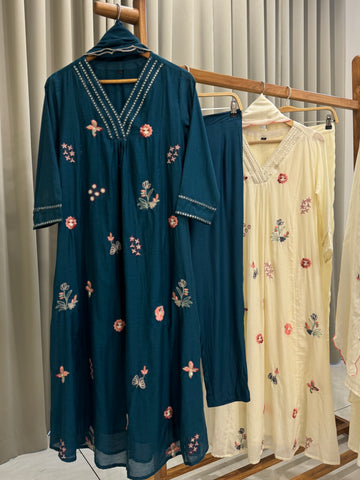 Mul Cotton A-line suit with embroidery