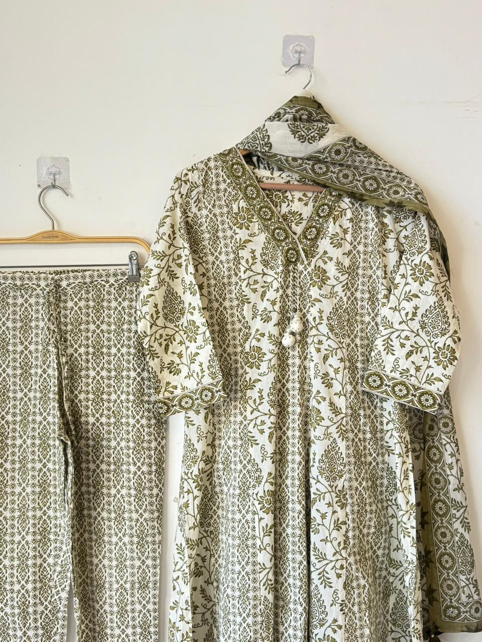 Panel cut three peice flaired suit