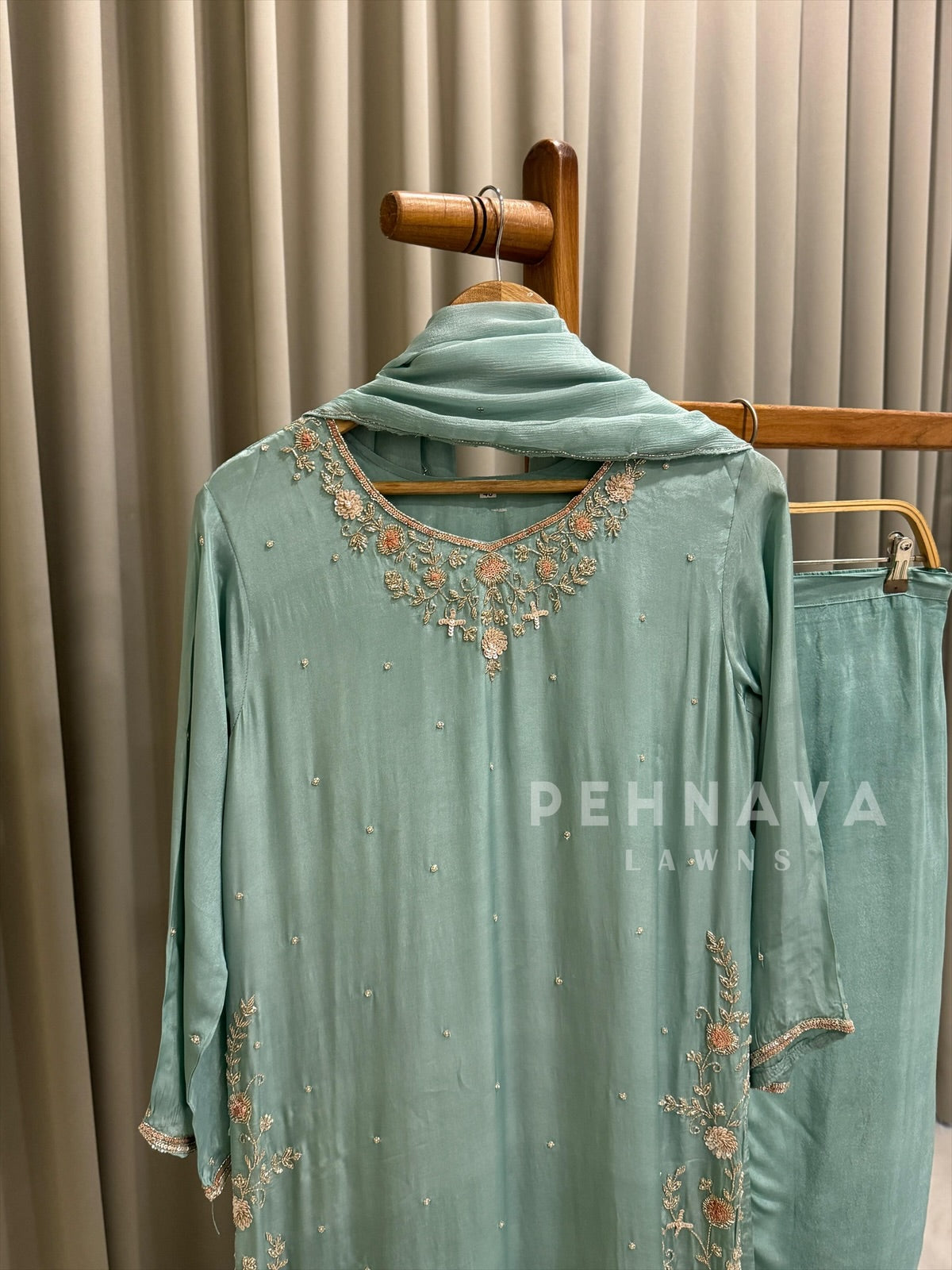 Luxe Handwork Ethnic Attire - Pehnava Lawns