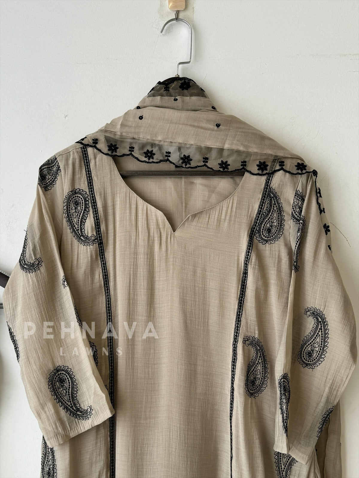 Chanderi Embroidery Suit Set-22158