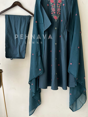 Embroidered Cotton Suit-3362 - Pehnava Lawns