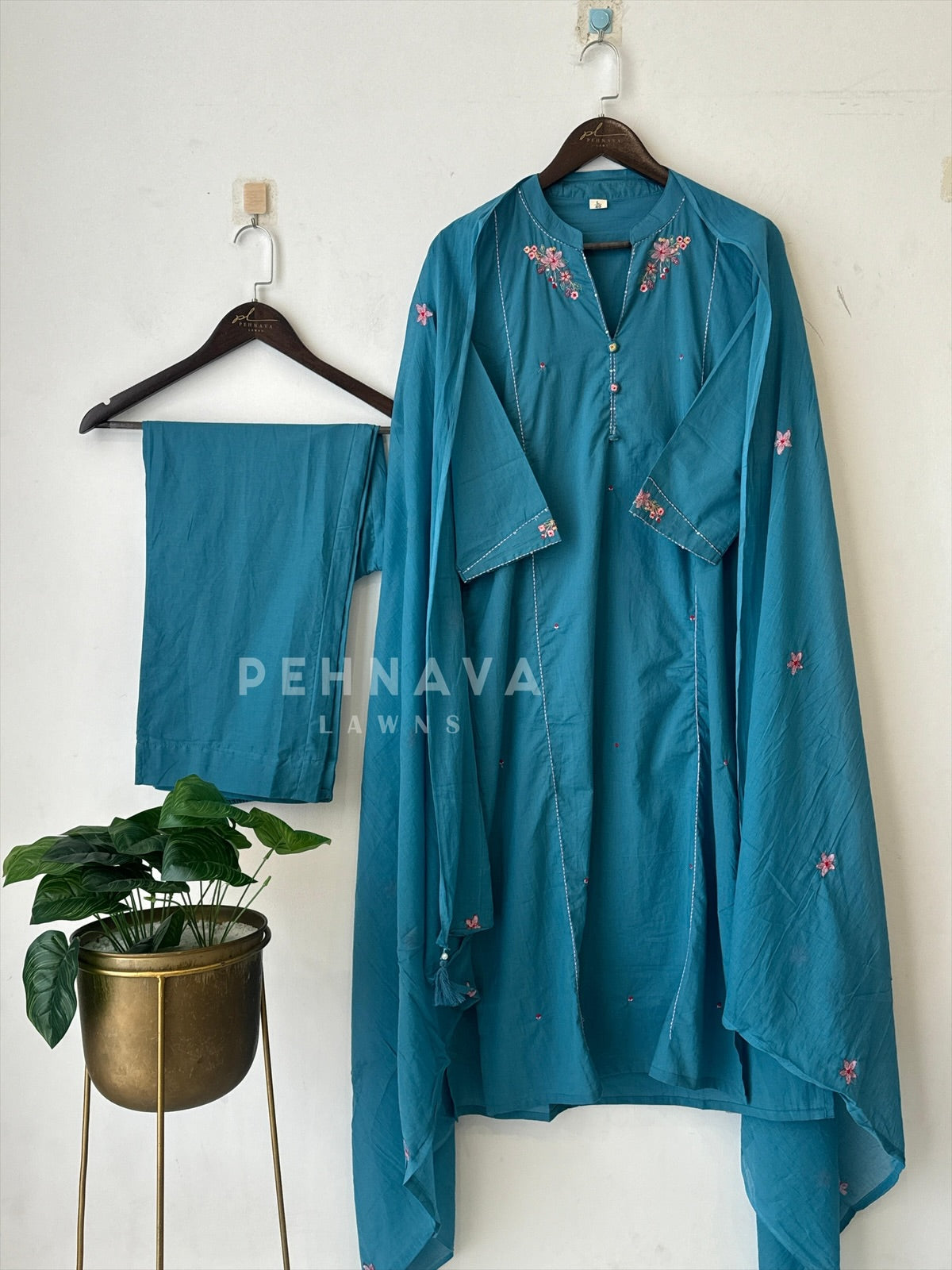 Embroidered Cotton Casual Suit-3028 - Pehnava Lawns