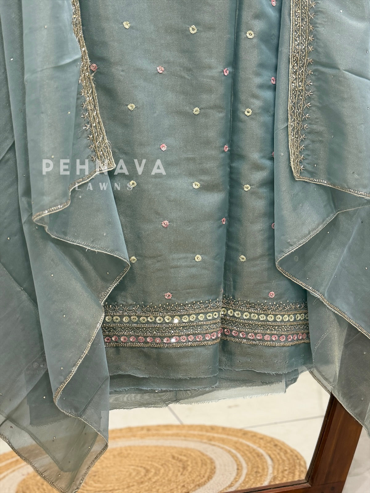 Tissue Handworked Unstitched Suit