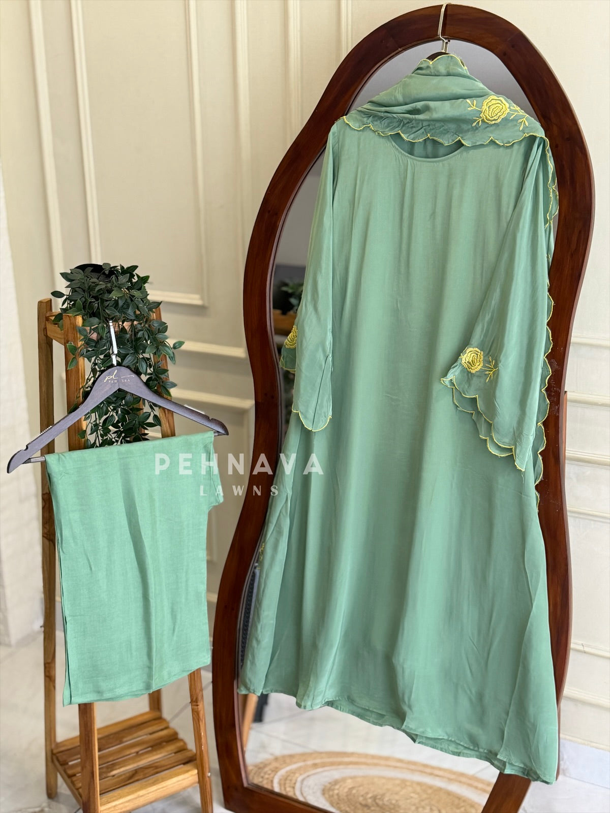 Crepe Floral Embroidered Suit-4682 - Pehnava Lawns