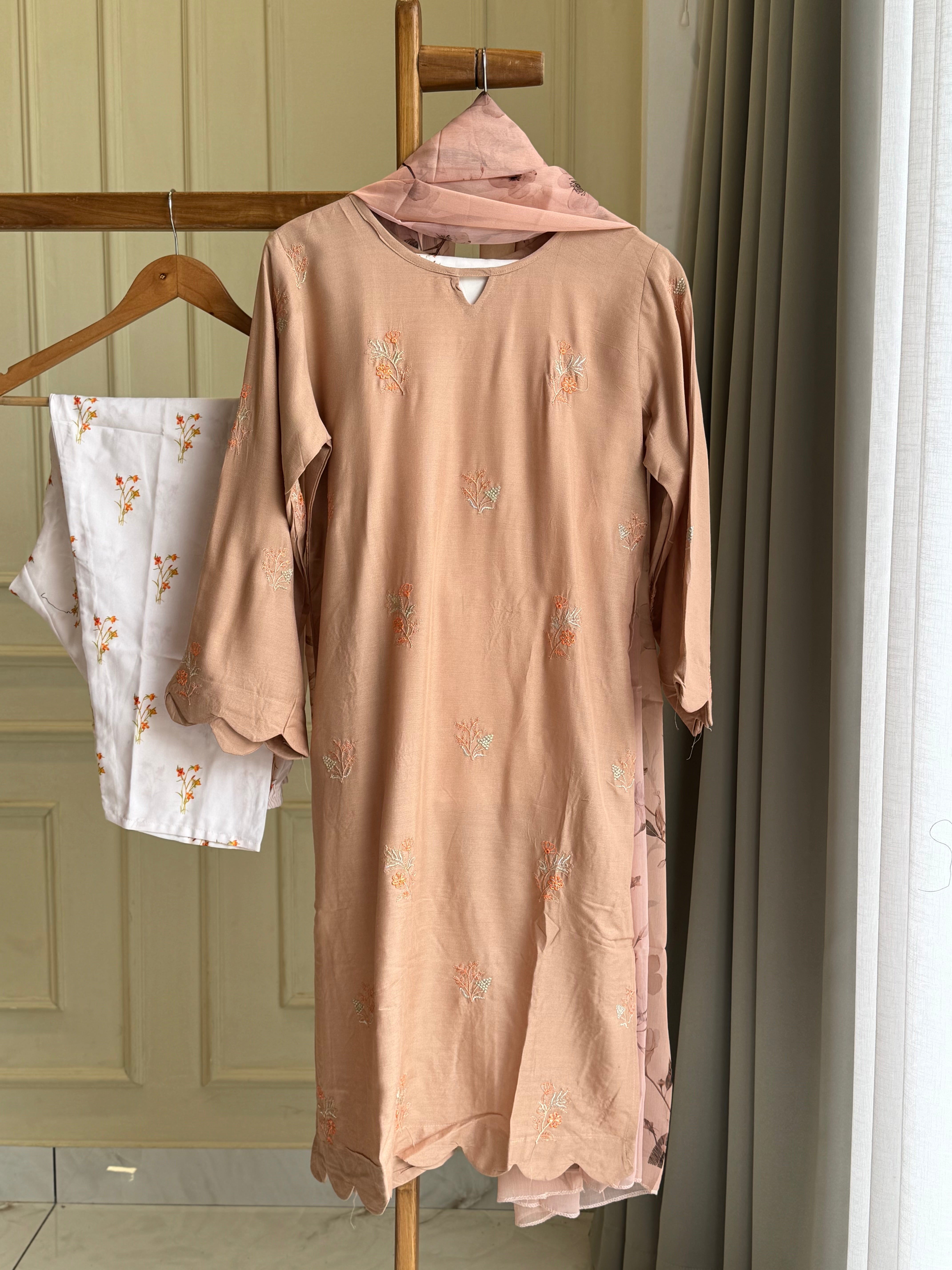 Comfortable and Trendy Tunic Set