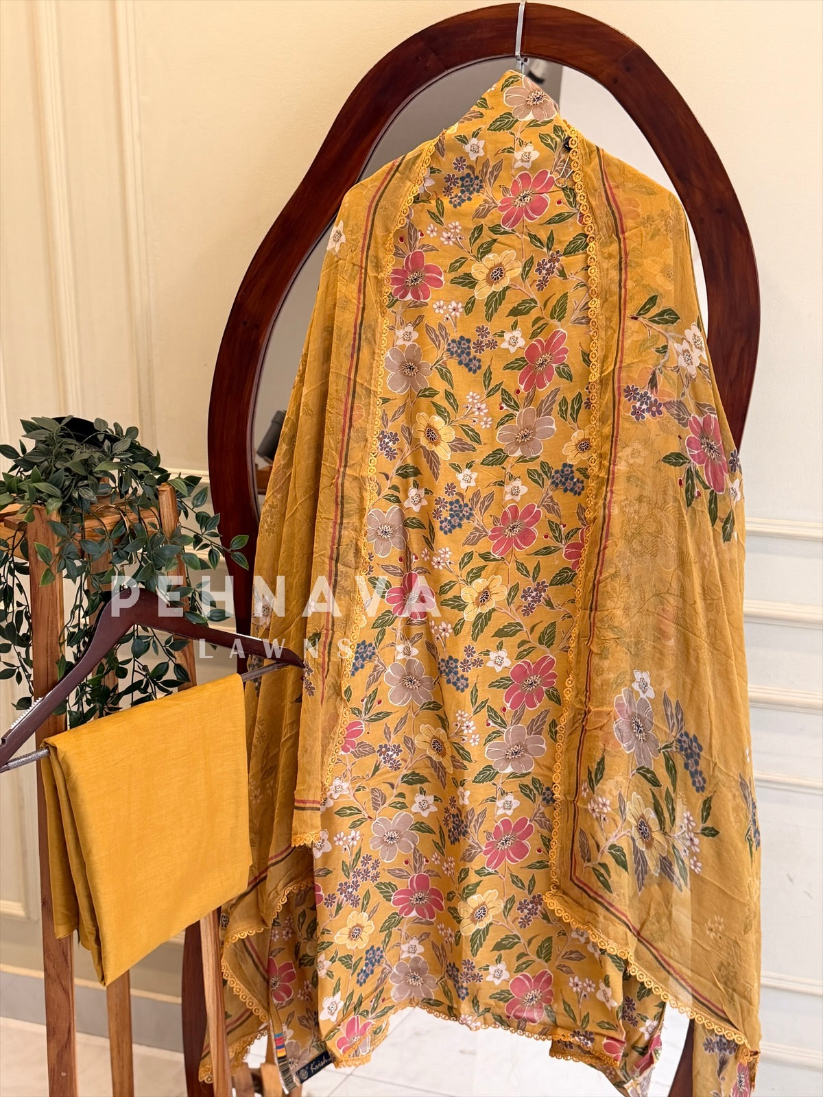 Floral Printed Unstitched Suit (Dispatch Time 4-5 Days)