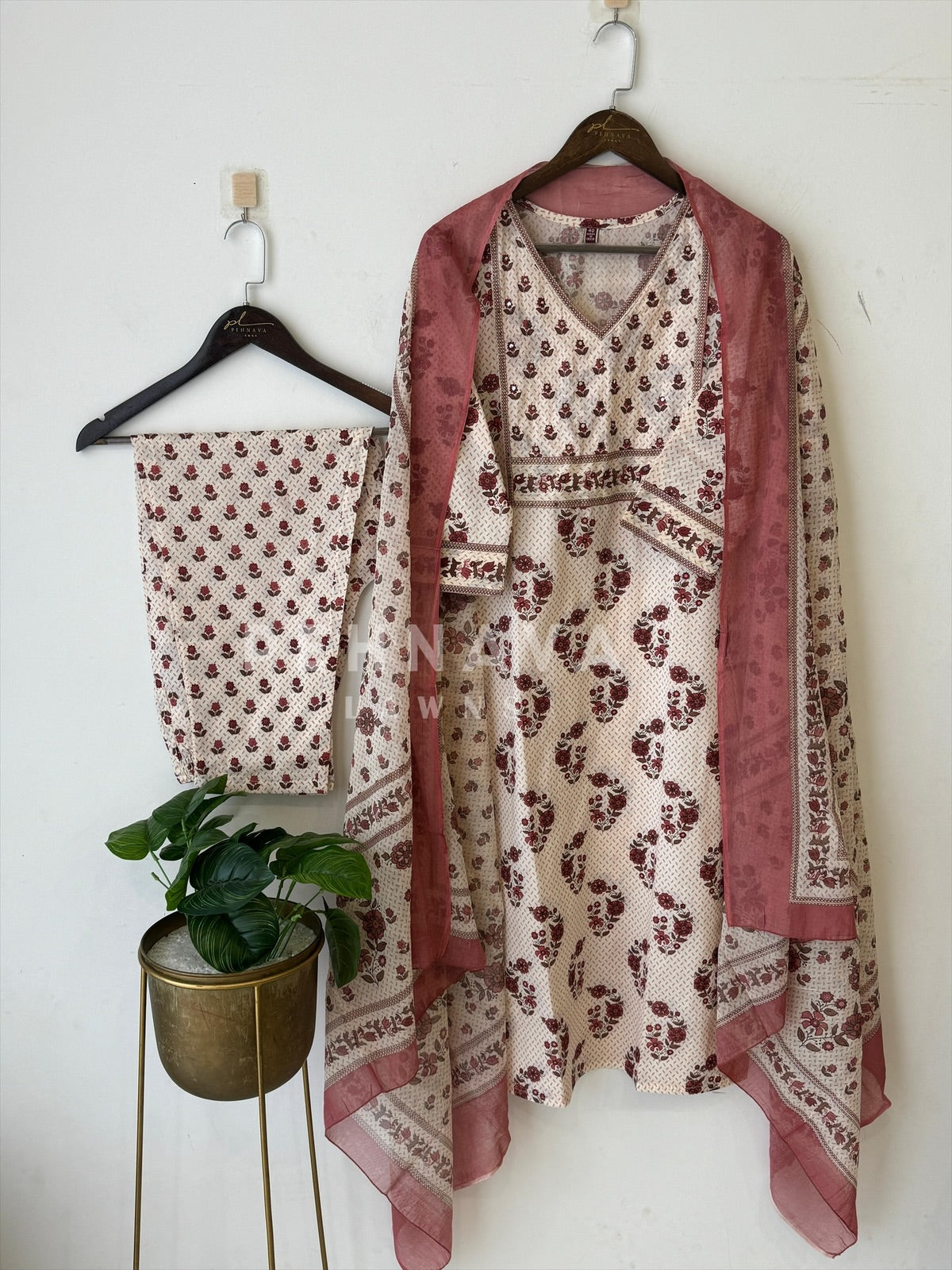 Printed Kurthi Suit Set-18709 - Pehnava Lawns