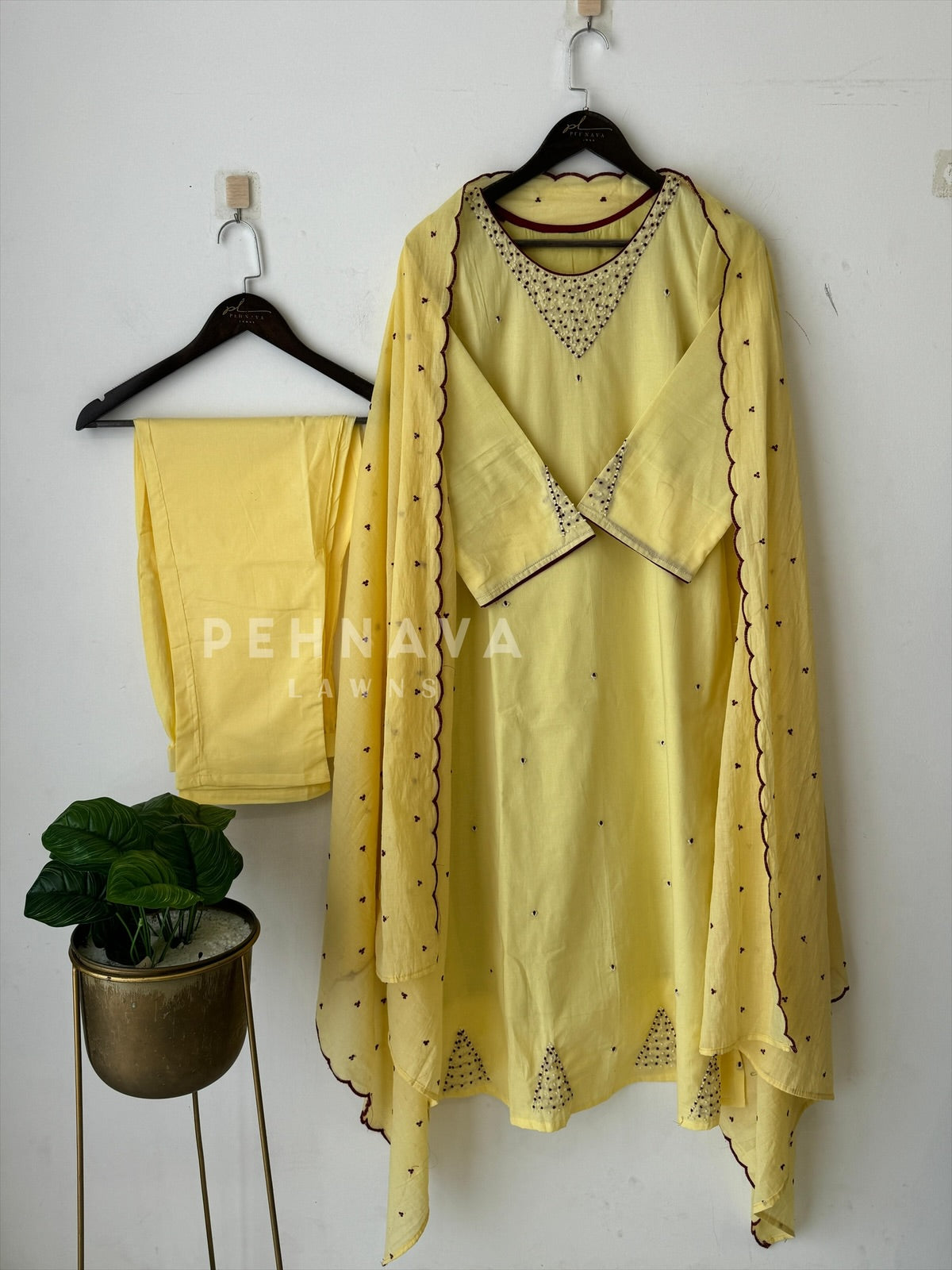 French Knot detailed Suit Set