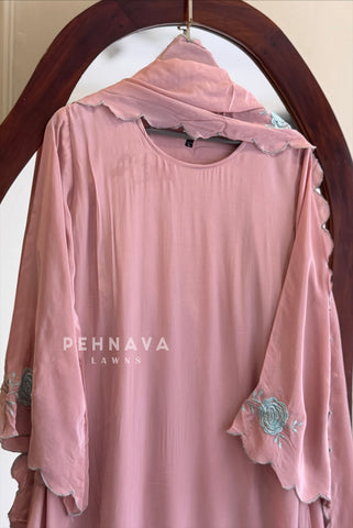 Floral Embroidered Suit-4682
