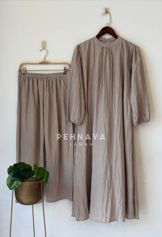 Halter Neck Pleated Co-ord Set SN5221