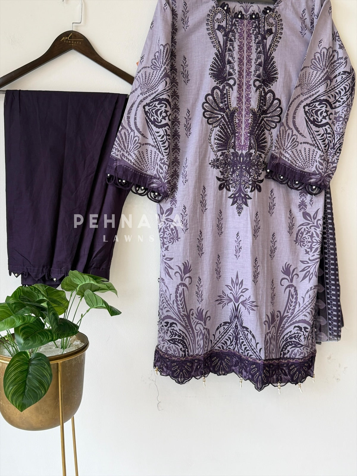 Regular Stitched Suit-1801 - Pehnava Lawns