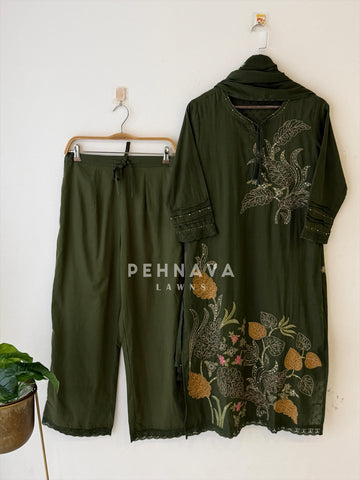 Floral Embroidered Cotton Suit Set 2568