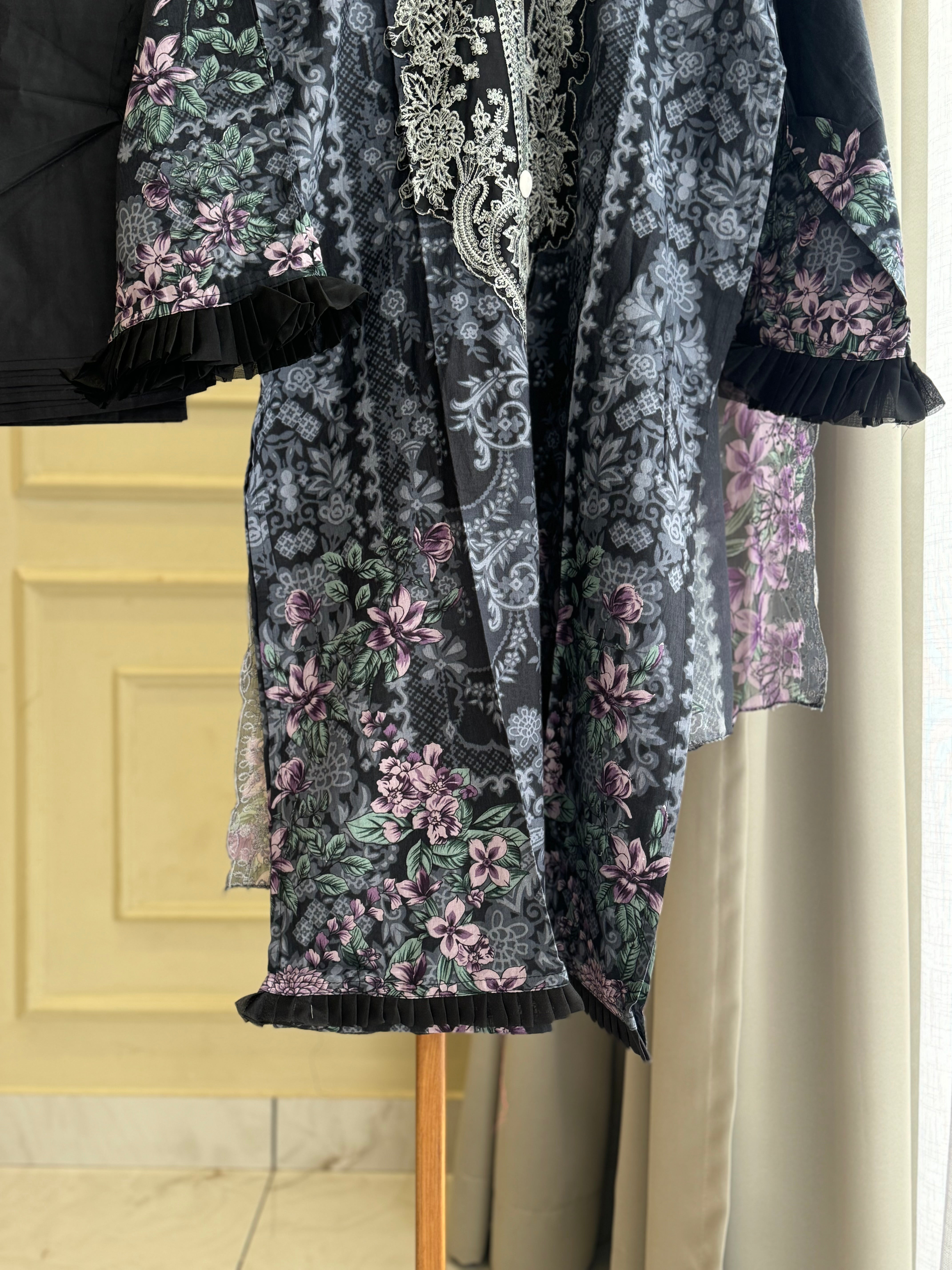 Pakistani printed suit ft-Cutwork embroidered dupatta-05