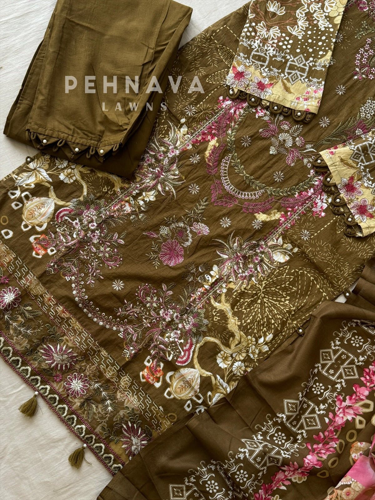 Floral Embroidered Cotton Suit-4107 - Pehnava Lawns